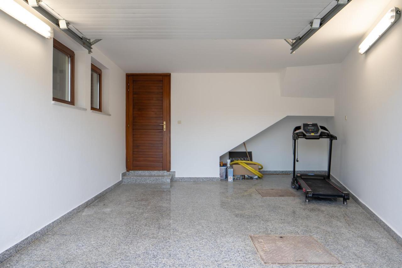 Lusi House Villa Sveti Filip i Jakov Exterior photo